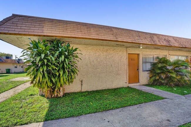 Building Photo - 5312 NW 24th St