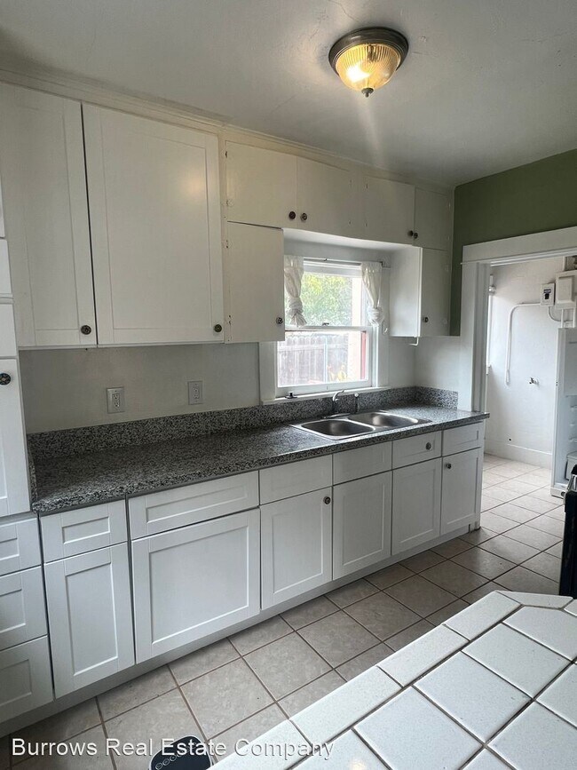 Foto del edificio - 2 br, 1 bath House - 215 S. Santa Cruz Street