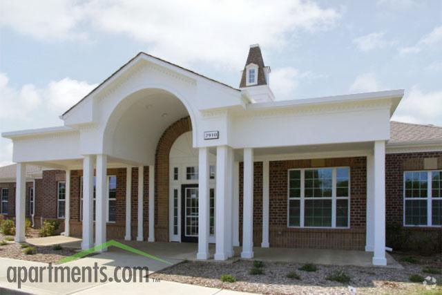 Leasing Office - The Steeples on Washington