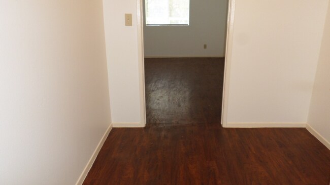 Foto del edificio - 5271 Huntington Dr N