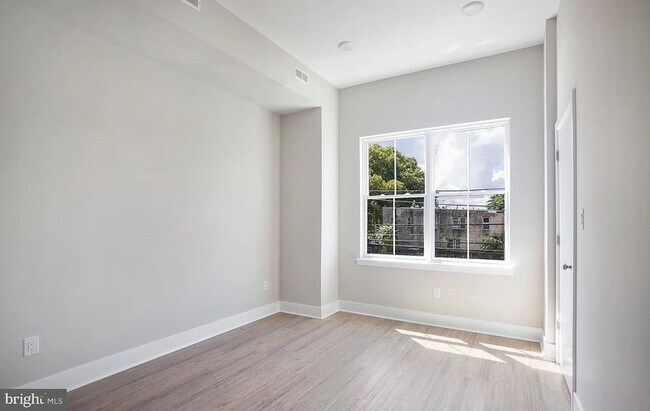 Foto del edificio - 2407 Wharton St