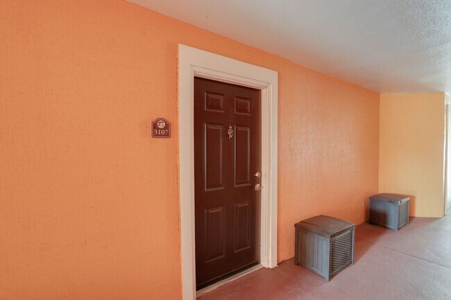 Foto del edificio - 5455 Vineland Rd