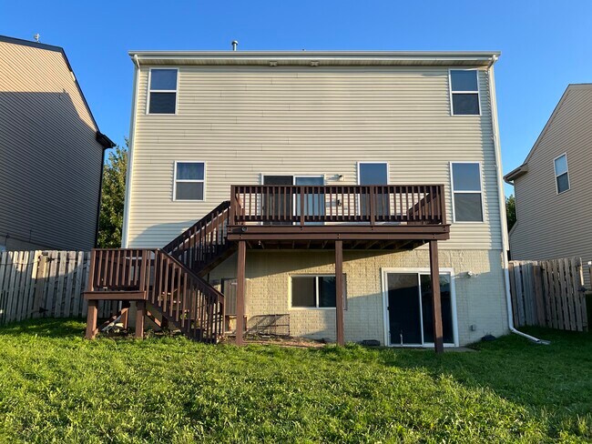 Building Photo - 19618 T St