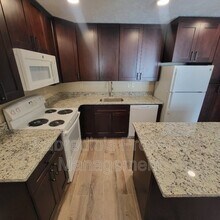 Building Photo - 4401 S 27th St