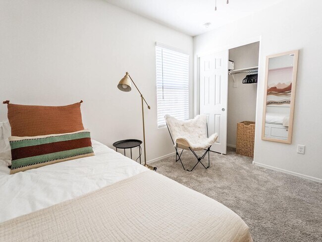 Building Photo - Brand New Home in Central Tucson
