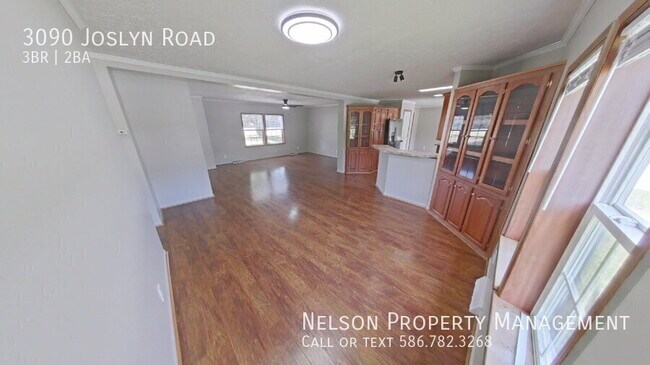Foto del edificio - 3090 Joslyn Rd