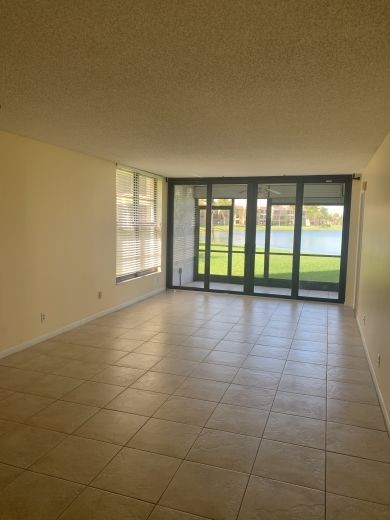 Building Photo - 6212 Coral Lake Dr
