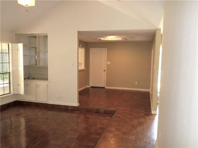 Foto del edificio - 8126 Butler Ridge Dr