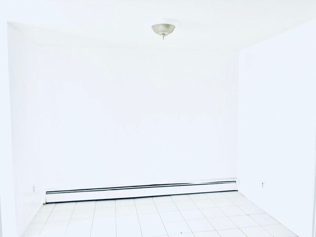 Foto del edificio - 3809 Review Pl