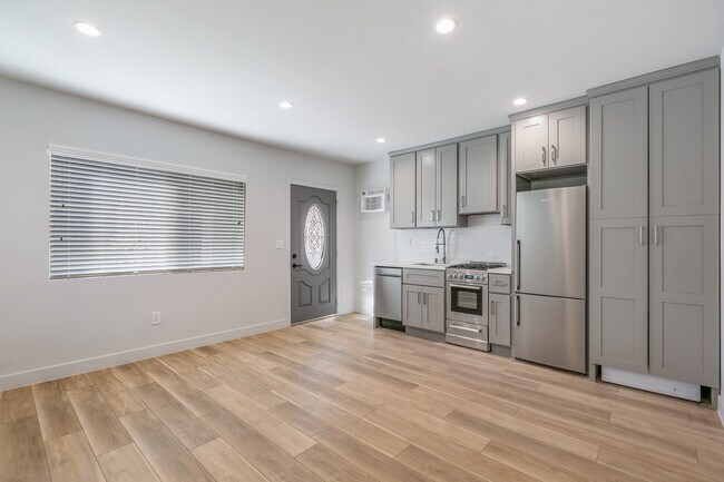 Foto del edificio - 2343 Miramar St