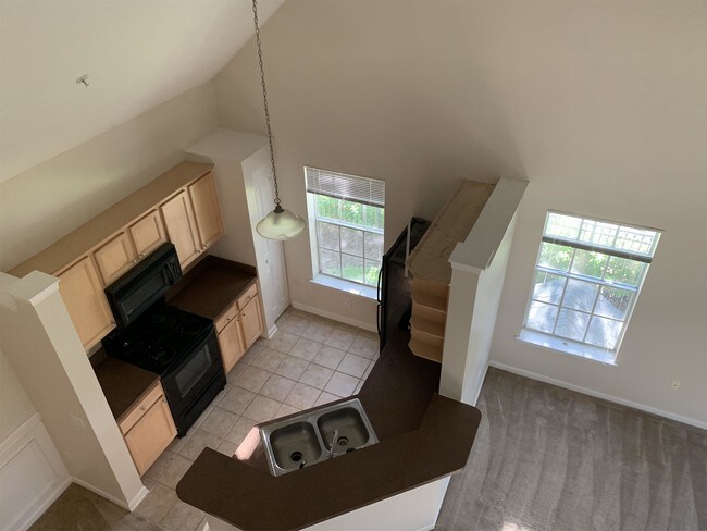 Building Photo - 12873 Madison Pointe Cir