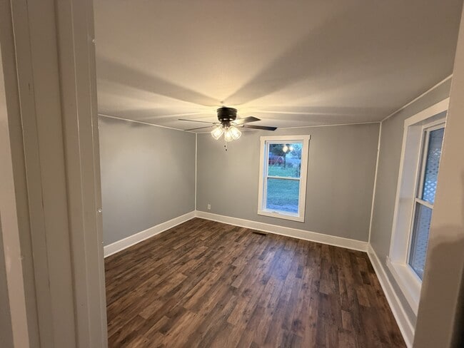 Foto del edificio - 5195 Georgetown Rd