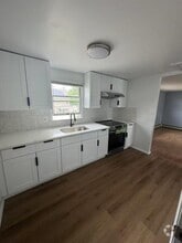 Building Photo - 35 Crag Ln