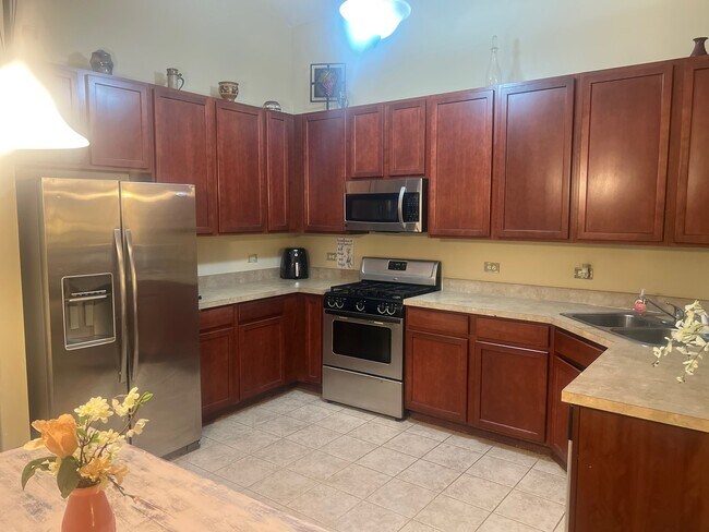 Foto del edificio - 659 Arbor Cir