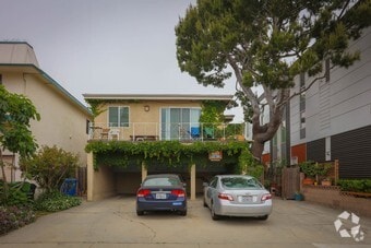 Building Photo - 1722 Armacost Ave