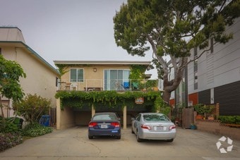 Primary Photo - 1722 Armacost Ave