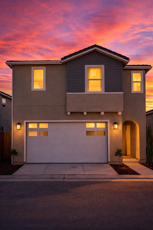 Building Photo - 1502 Redbrick Ln