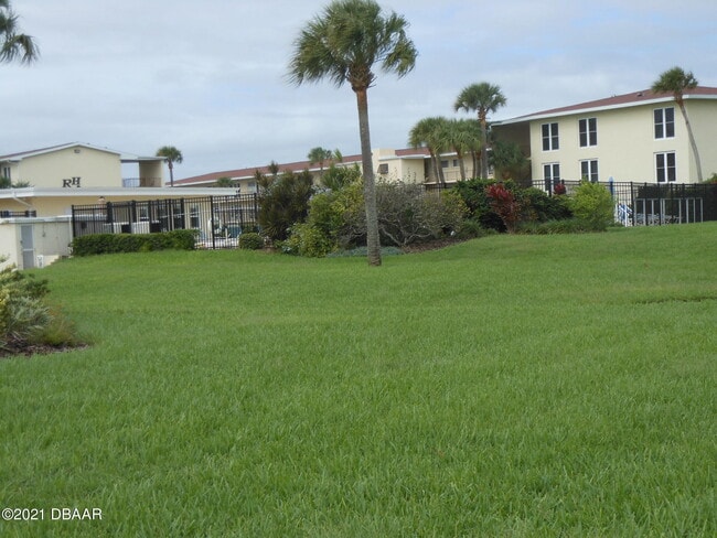 Foto del edificio - 721 S Beach St