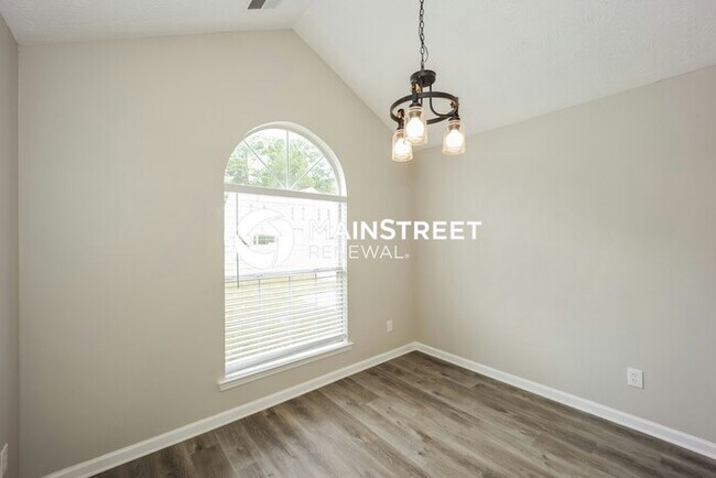 Building Photo - 7911 Woodlake Dr