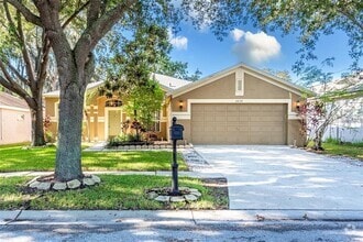 Building Photo - 2634 Brookville Dr