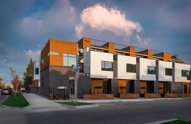 Photo - Stand-alone Luxury Residence at the Corner... House