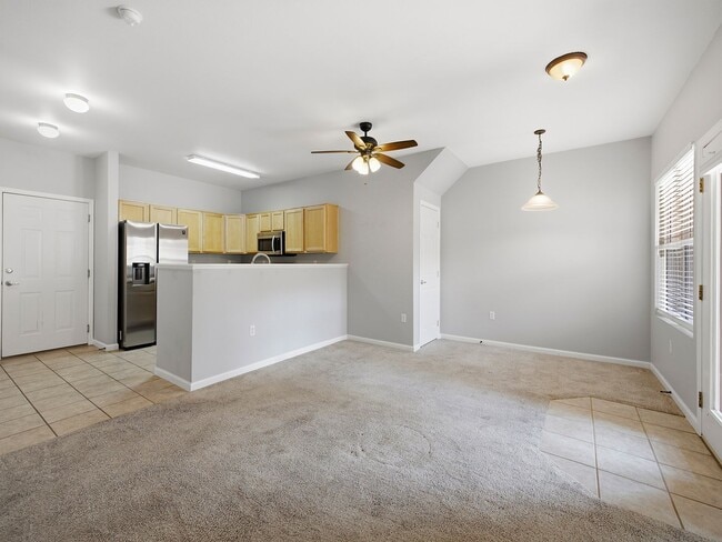 Building Photo - 203 Lucca Dr