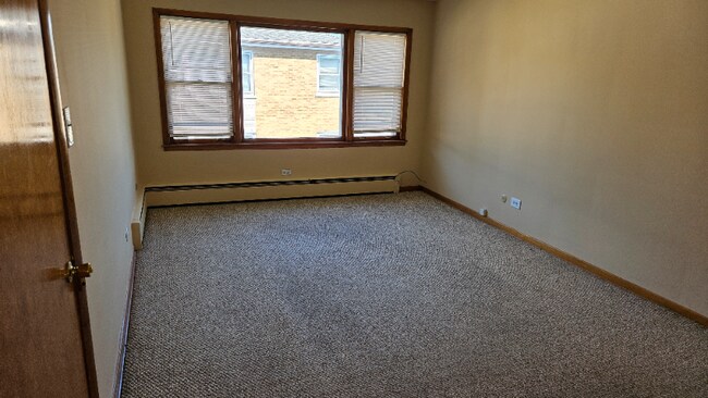 Foto del edificio - 7400-7410 W Diversey Ave