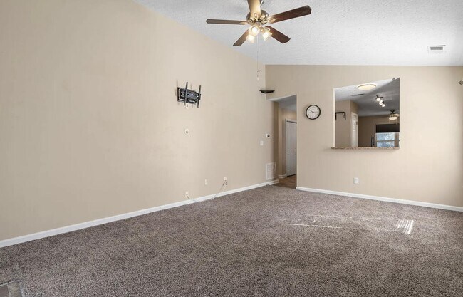 Foto del edificio - 141 Clover Valley Dr
