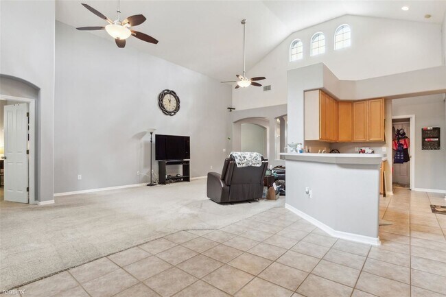 Building Photo - 4 br, 3 bath House - 1127 Helmsdale Drive