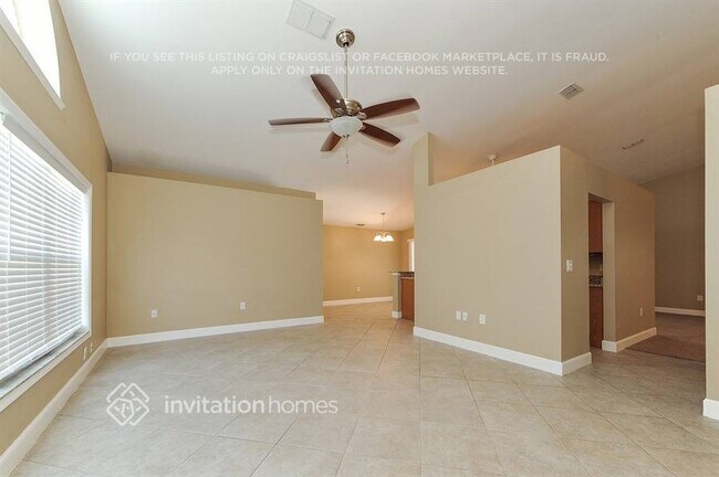 Building Photo - 4526 Windsor Ct E
