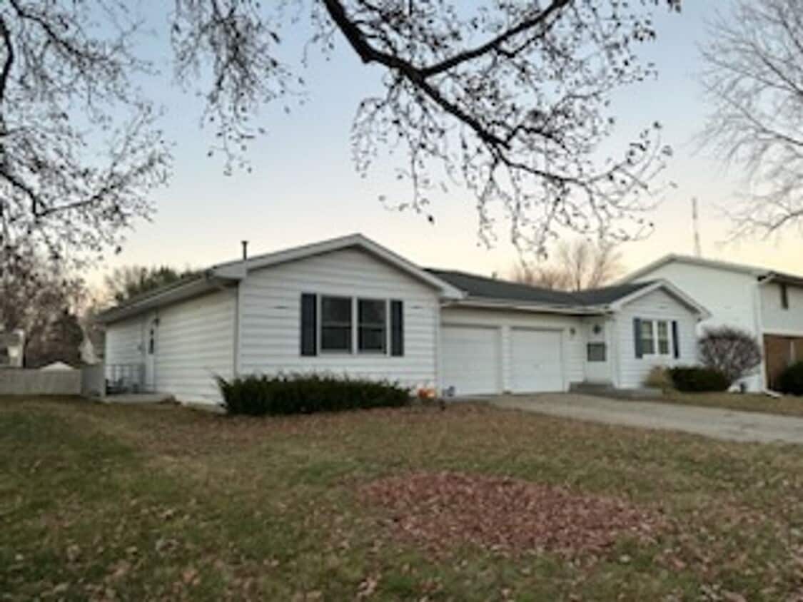 Primary Photo - 2 bedroom 1 bath home in Chatham $1150.00