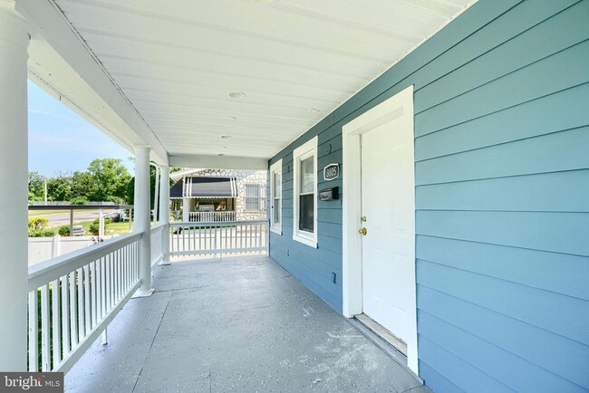 Building Photo - 3805 Garrison Blvd
