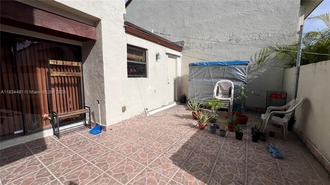 Building Photo - 9807 NW 4th Terrace