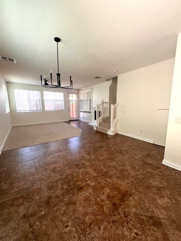 Building Photo - 28457 Mirabelle Ln