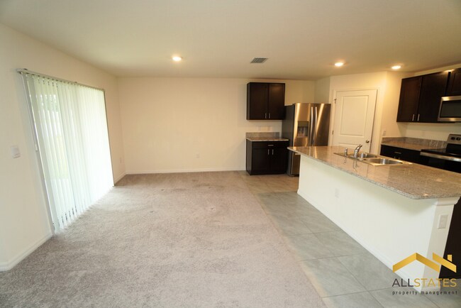 Foto del edificio - 640 SE 65th Terrace
