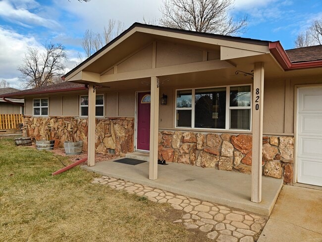 Building Photo - 820 Verde Ave