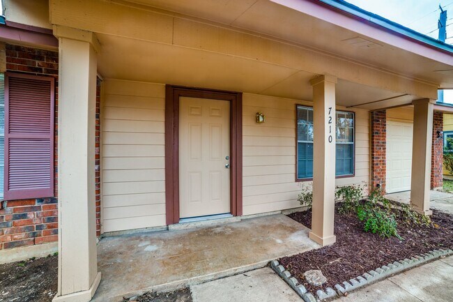 Foto del edificio - 3-BEDROOM HOME IN TIMBER CREEK