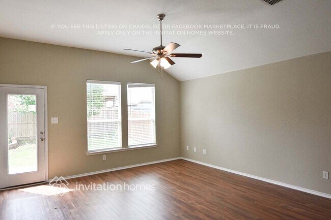 Foto del edificio - 1007 Grimes Dr