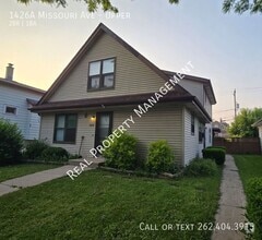 Building Photo - 1426 Missouri Ave