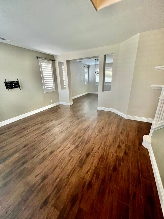 Foto del edificio - 27644 Bottle Brush Way