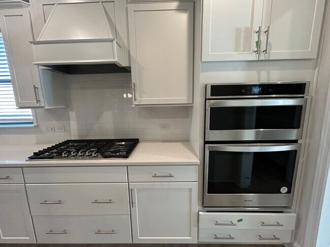 Foto del edificio - 505 Colebrook Way : New Construction:  4 B...