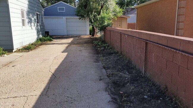 Foto del edificio - Charming Updated Rancher in the Heart of C...