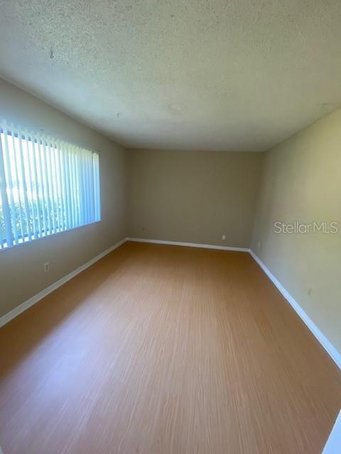 Foto del edificio - 1420 Meadowlark St