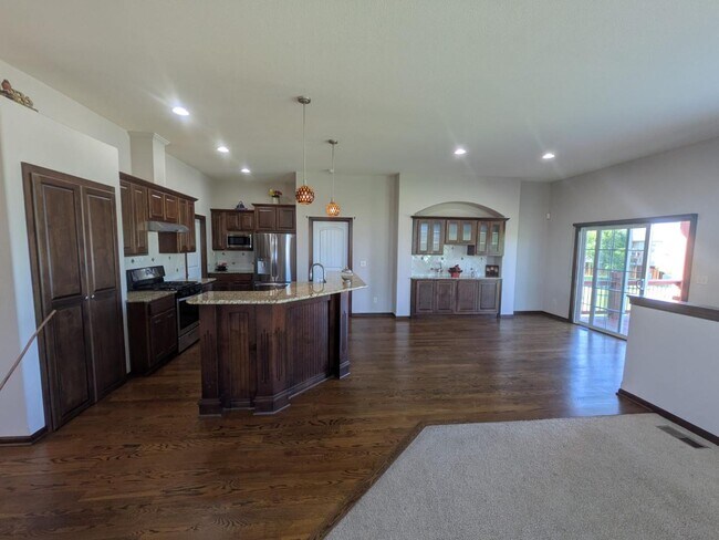 Foto del edificio - 2356 N Silverdale St