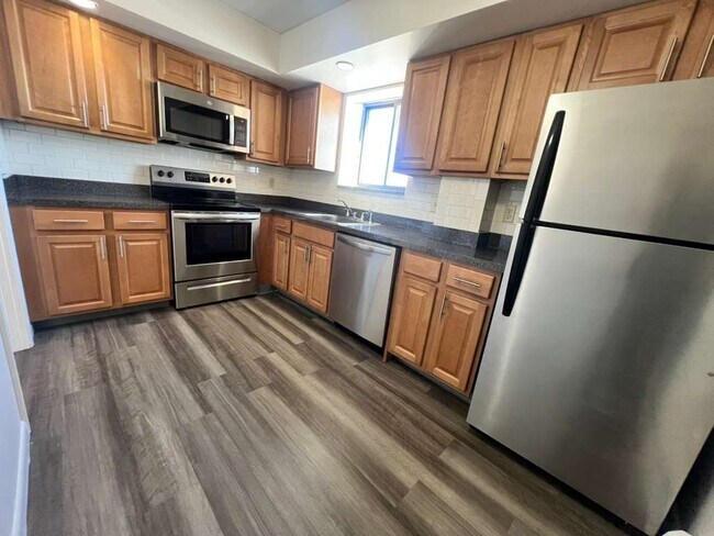 Foto del edificio - 376 Massachusetts Ave