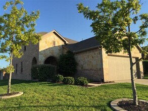 Building Photo - 12220 Walden Wood Dr