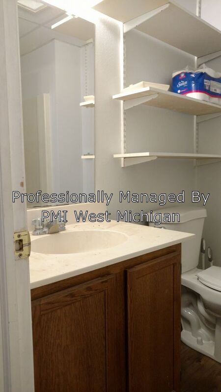 Building Photo - 14532 State St