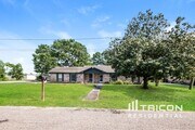 Primary Photo - 205 4th St