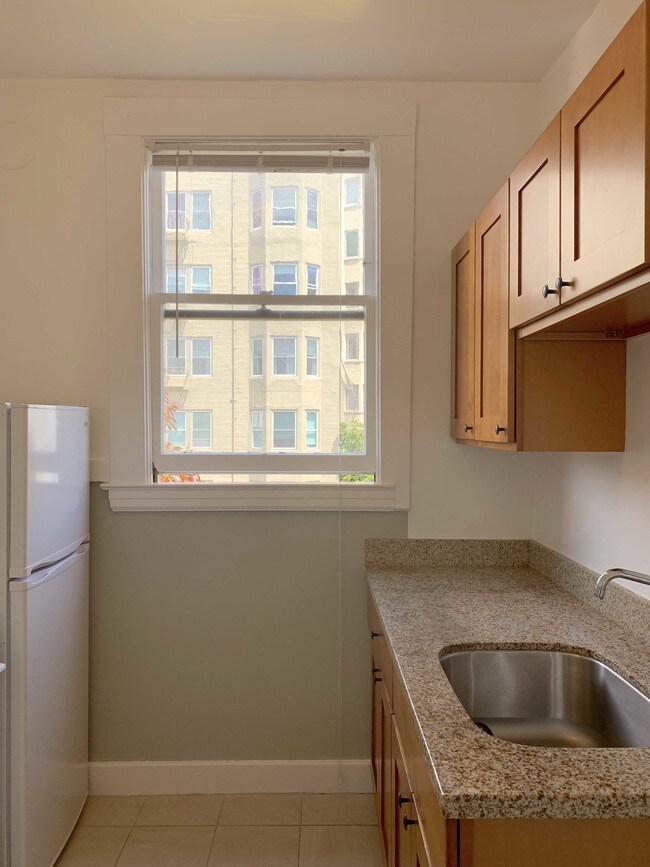 Foto del edificio - 730 O'Farrell St
