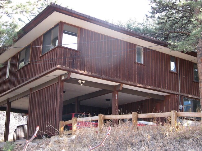 Building Photo - 27 Arrowleaf Ct
